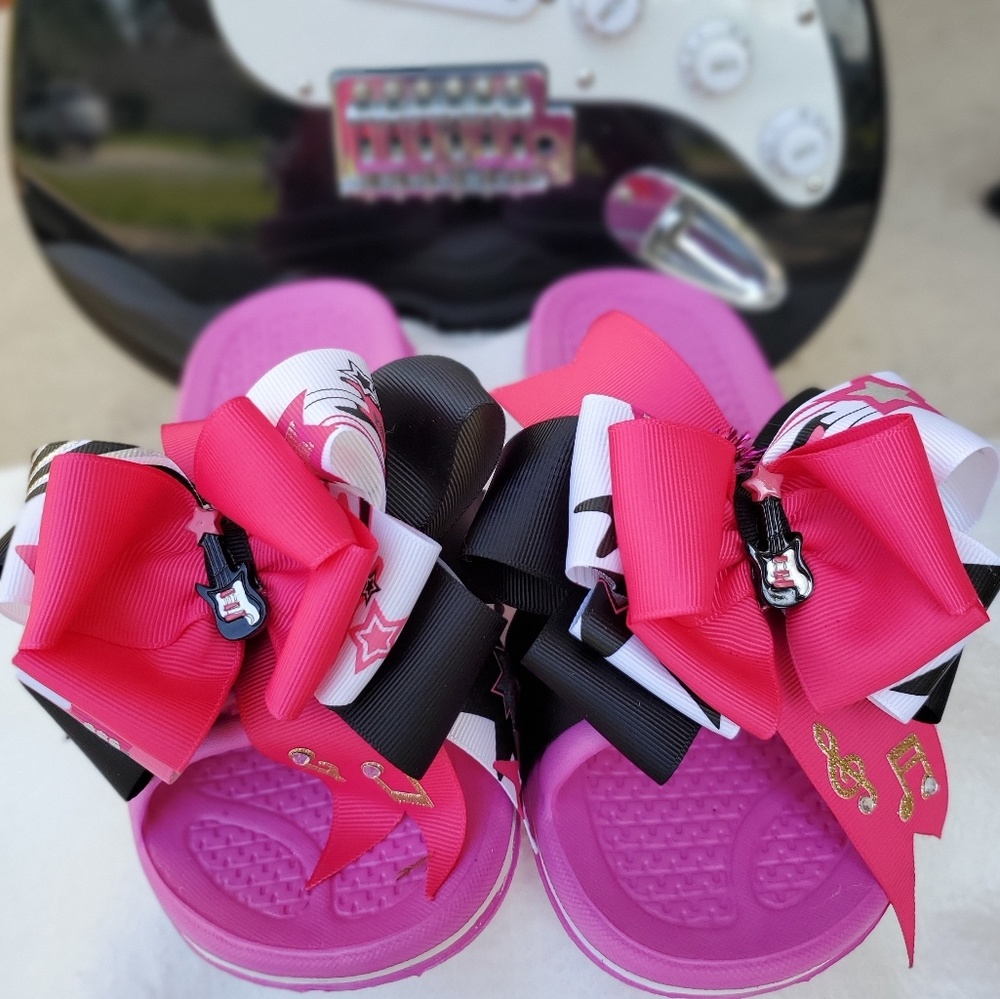 Custom design slides